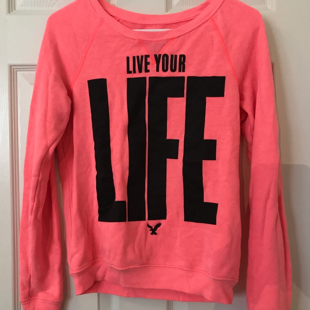American Eagle pull over